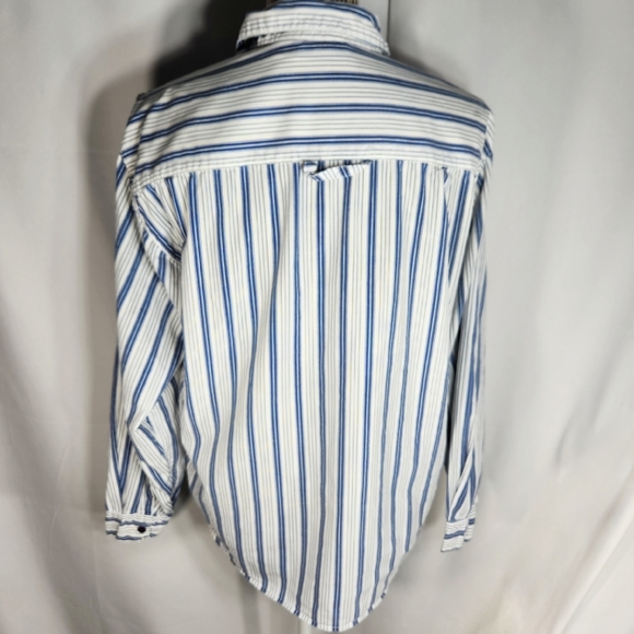Catrina LTD Blue & White Striped Button Down Long Sleeve Top w/Pocket Sz Medium - Picture 8 of 12